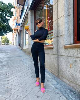 Miriam Saavedra feet photo 2