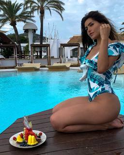 Miriam Saavedra feet photo 8
