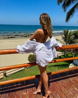 Miriam Saavedra feet photo 12