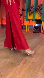 Miriam Saavedra feet photo 14