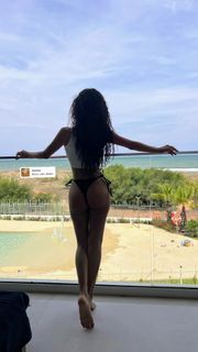 Miriam Saavedra feet photo 7