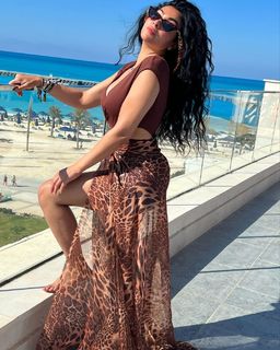 Mirihan Hussien feet photo 1