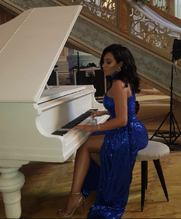 Mirihan Hussien feet photo 1