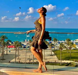 Mirihan Hussien feet photo 2