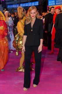 Mirjam Weichselbraun feet photo thumbnail