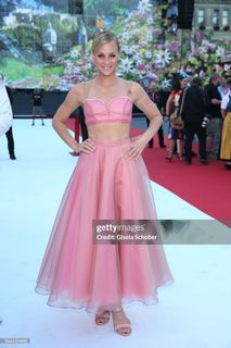 Mirjam Weichselbraun feet photo thumbnail