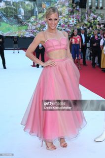 Mirjam Weichselbraun feet photo thumbnail