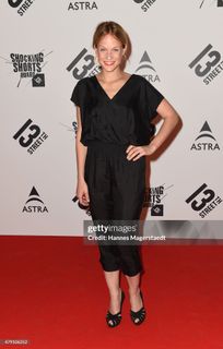 Mirjam Weichselbraun feet photo thumbnail