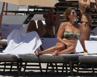 Mirka Federer feet photo 7