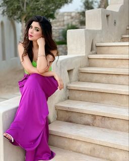 Mirna Gamil feet photo thumbnail
