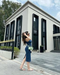 Mirna Gamil feet photo thumbnail