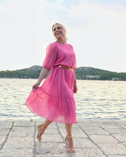 Mirna Maras feet photo 4