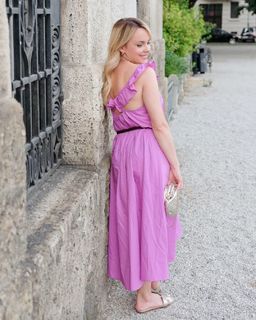 Mirna Maras feet photo 9