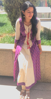 Mirnalini Ravi feet photo 19