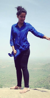 Mirnalini Ravi feet photo 14