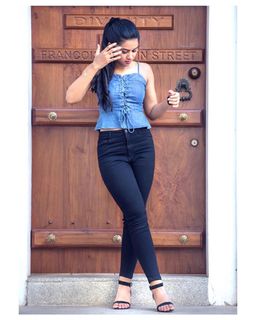 Mirnalini Ravi feet photo 18