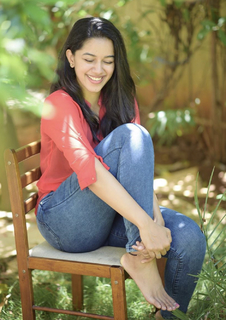 Mirnalini Ravi feet photo 3