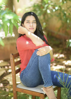 Mirnalini Ravi feet photo 2