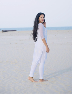 Mirnalini Ravi feet photo 16