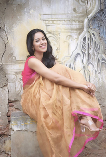 Mirnalini Ravi feet photo 12