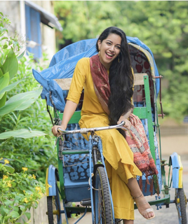 Mirnalini Ravi feet photo 11