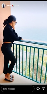 Mirnalini Ravi feet photo 10