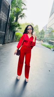 Mirnalini Ravi feet photo 17