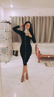 Mirnalini Ravi feet photo 12