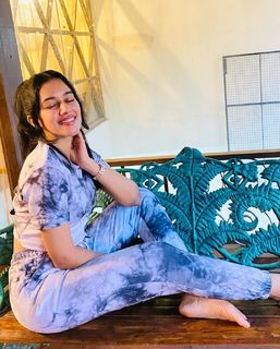 Mirnalini Ravi feet photo 8