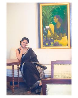 Mirnalini Ravi feet photo 8