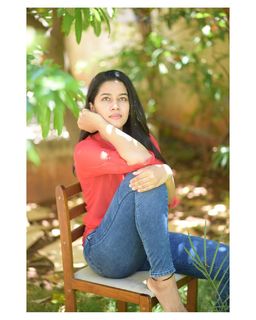 Mirnalini Ravi feet photo 3