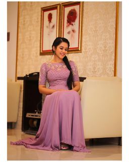 Mirnalini Ravi feet photo 13