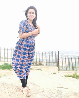 Mirnalini Ravi feet photo 15
