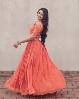 Mirnalini Ravi feet photo 3