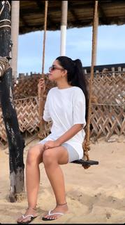 Mirnalini Ravi feet photo 18