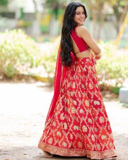 Mirnalini Ravi feet photo 1
