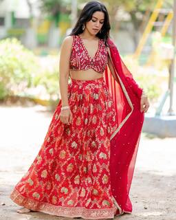 Mirnalini Ravi feet photo 20