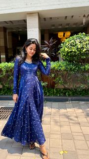 Mirnalini Ravi feet photo 13