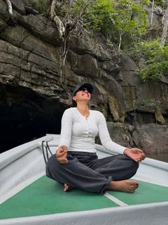 Mirnalini Ravi feet photo 8