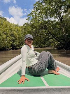 Mirnalini Ravi feet photo 7