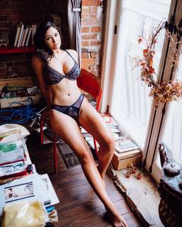 Misa Campo feet photo 1