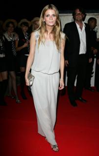 Mischa Barton feet photo thumbnail