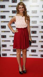 Mischa Barton feet photo thumbnail