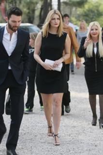Mischa Barton feet photo thumbnail