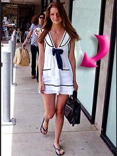 Mischa Barton feet photo thumbnail