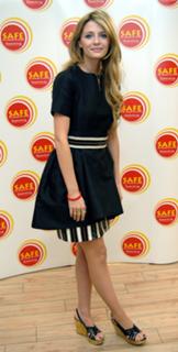 Mischa Barton feet photo thumbnail
