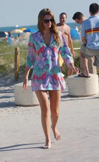 Mischa Barton feet photo thumbnail