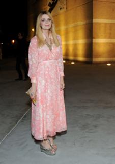 Mischa Barton feet photo thumbnail