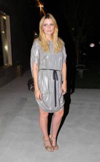Mischa Barton feet photo thumbnail
