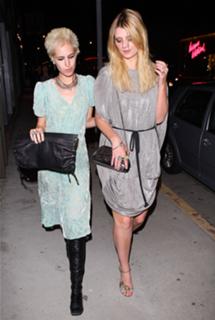 Mischa Barton feet photo thumbnail